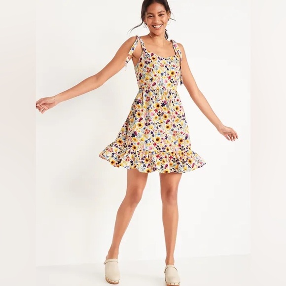 Old Navy Tie Shoulder Fit & Flare Cami Mini Dress - Picture 1 of 6